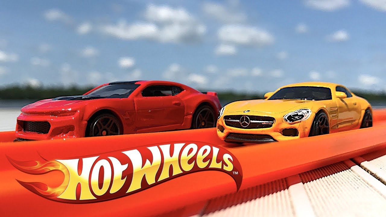 hot wheels pool day