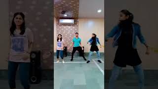 Mauja Hi Mauja Dance By Arjav, Nishi And Payal