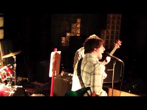 Dance Song (live) - The Hydrants