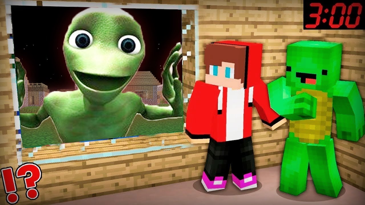 JJ and Mikey HIDE from DAME TU COSITA in Minecraft Maizen Challenge