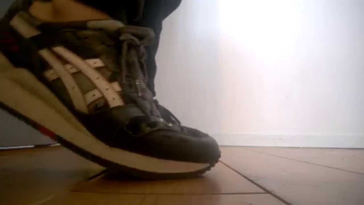 asics sockless on feet - YouTube