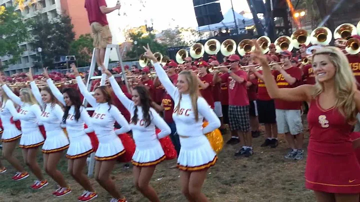 USC Marching Band!!! GO TROJANS!!! FIGHT ON!!! Intro 2012