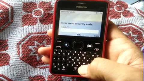 How to change Nokia 210 security code password