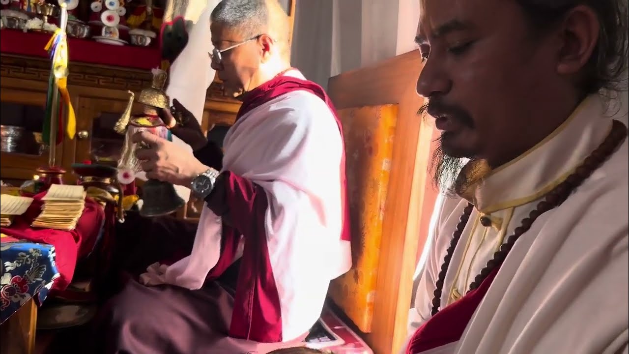 ༆ༀ་ཨ:ཧཱུྃ་བཛྲ་གུརུ་པདྨ་སིདྡྷི་ཨཱ་ཡུ་ཥེ་ཧཱུཾ་ནྲི་ཛ༔#ཚེ་འགུགས།#puja