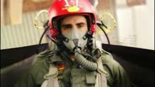 Download lagu Starburst Tiny Jets Ad - May 2014