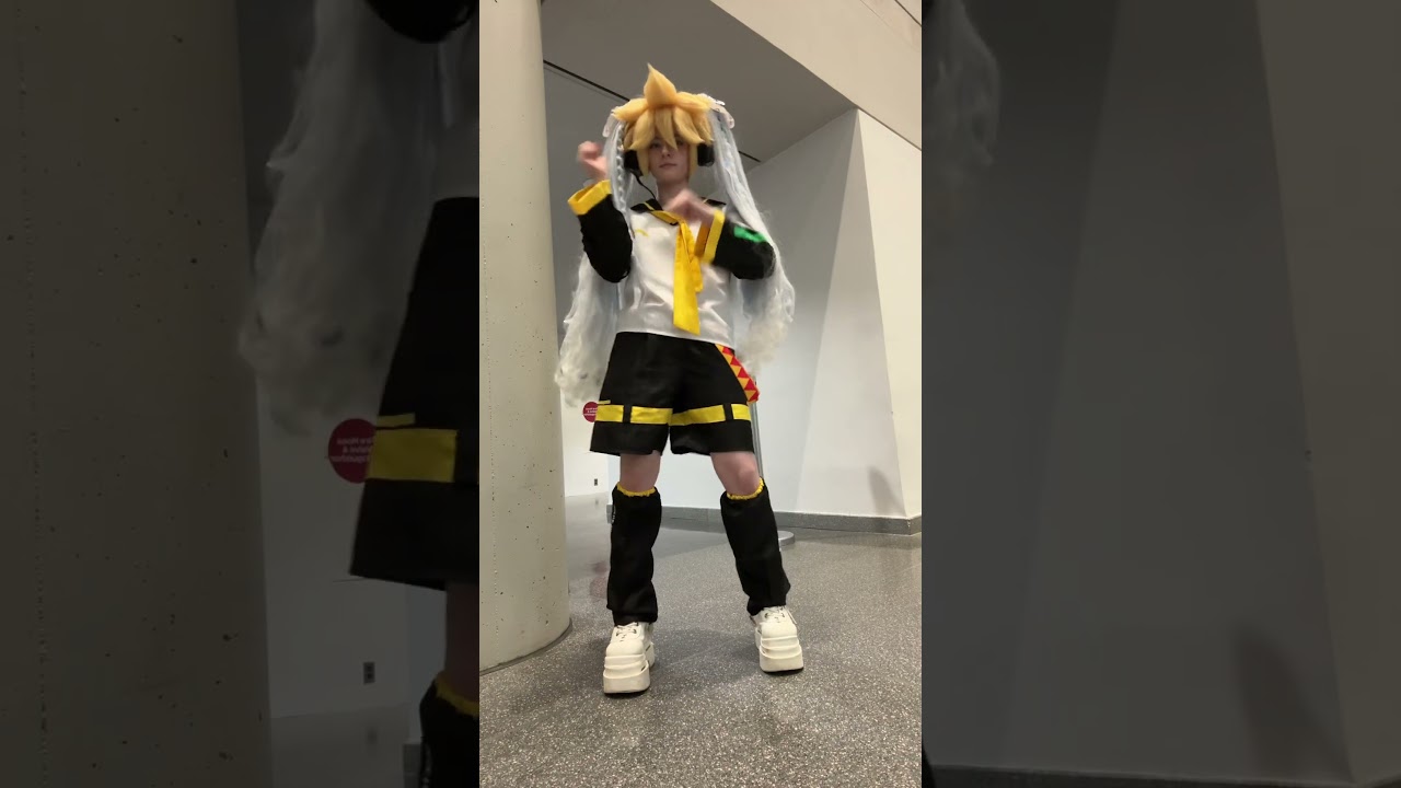 Vocaloid Cosplays | #vocaloidcosplay #miku #hatsunemiku #lenkagamine #kagaminelen #mikucosplay