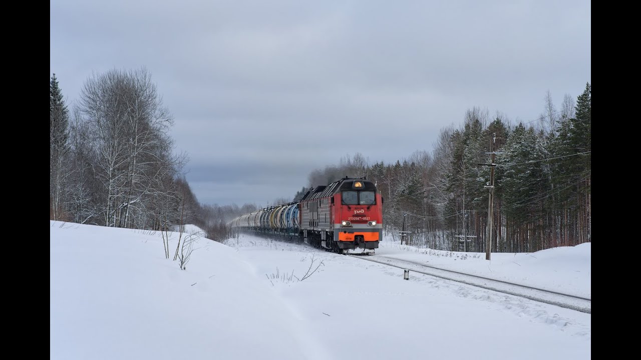 2ТЭ25Км-0527 с наливным поездом.