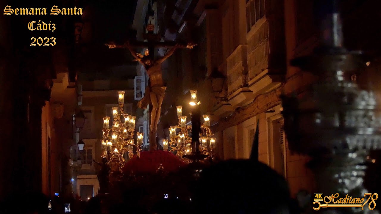 Semana Santa Cádiz 2023 Cristo de la Vera Cruz por calle San Pedro