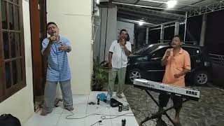 NOSTALGIA !!! Keren sekali TRIO BATAK ini nyanyi lagu TUNG SIHAPOR HASIAN
