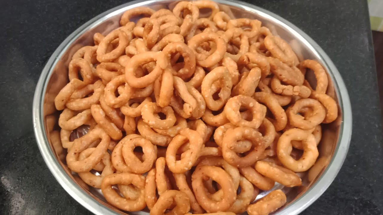 ಗರಿಗರಿಯಾದ ಕೋಡುಬಳೆ | Crispy Kodubale | Snacks 