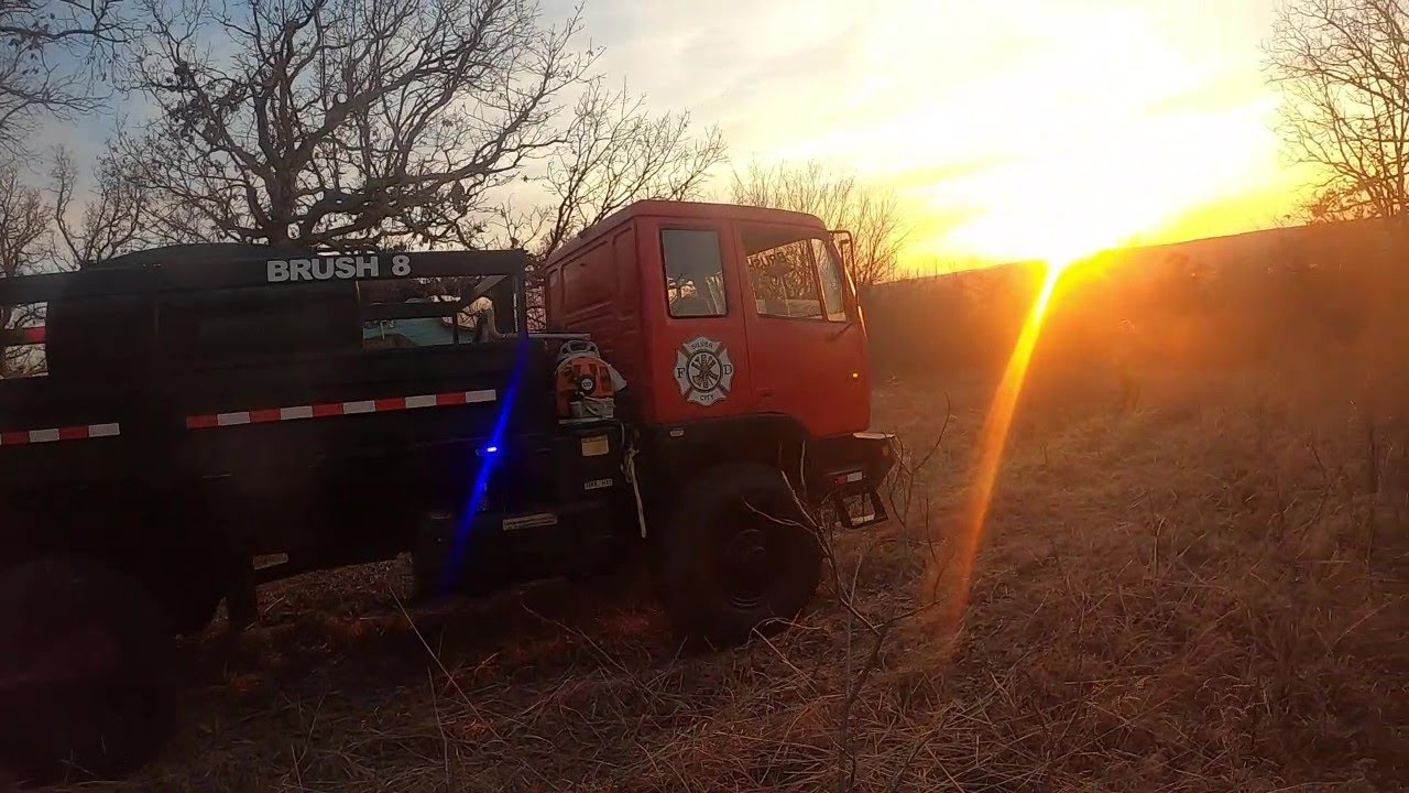 Helmet Cam - Brush Fire In Dense Vegetation Threatens Structure - YouTube