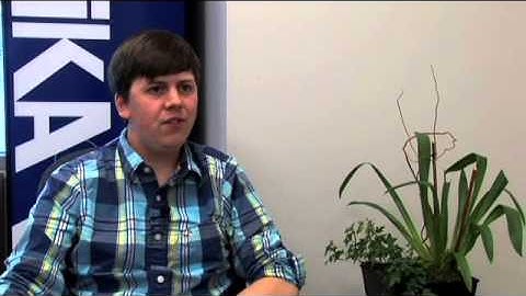 How is SPARQL different from SQL?