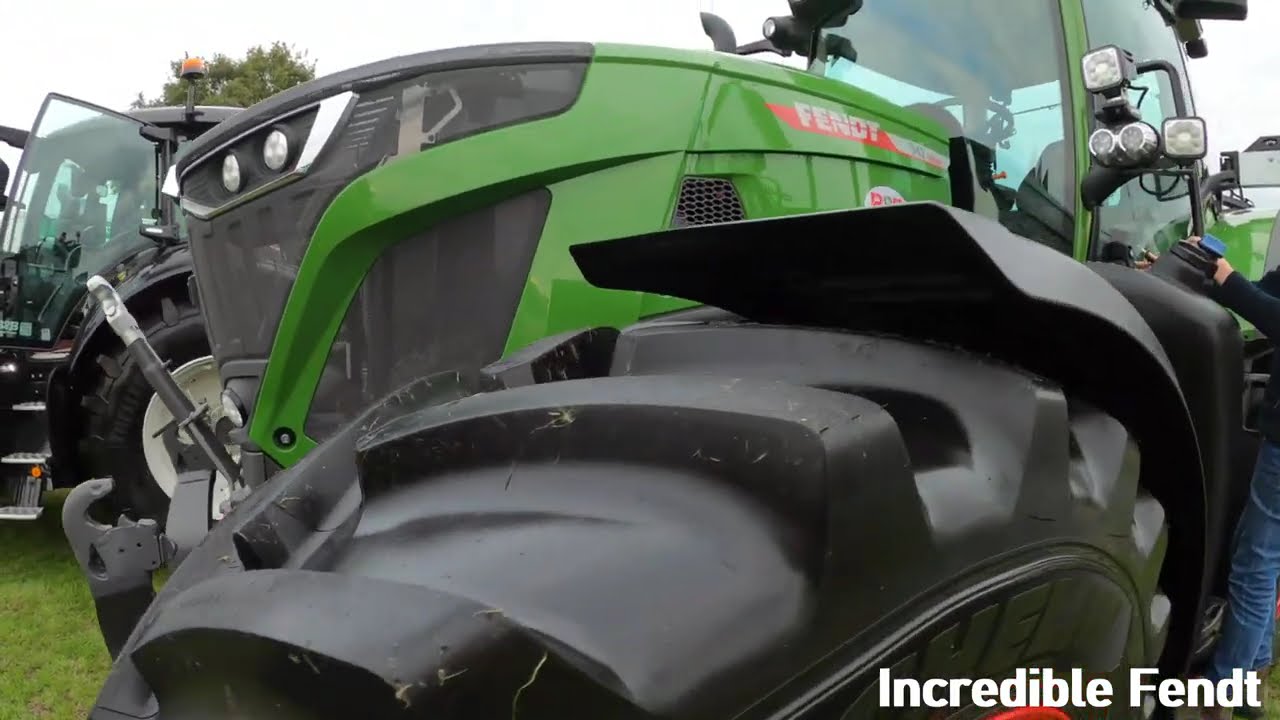 2025 Fendt 942 Vario Profi Plus 9.0 Litre 6-Cyl Diesel Tractor (415 HP) B&B  Tractors at Southwell