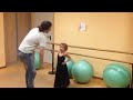 Clase de flamenco a una niña de 3 años