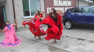 Красивый цыганский танец!! Красивый цыганский танец!!