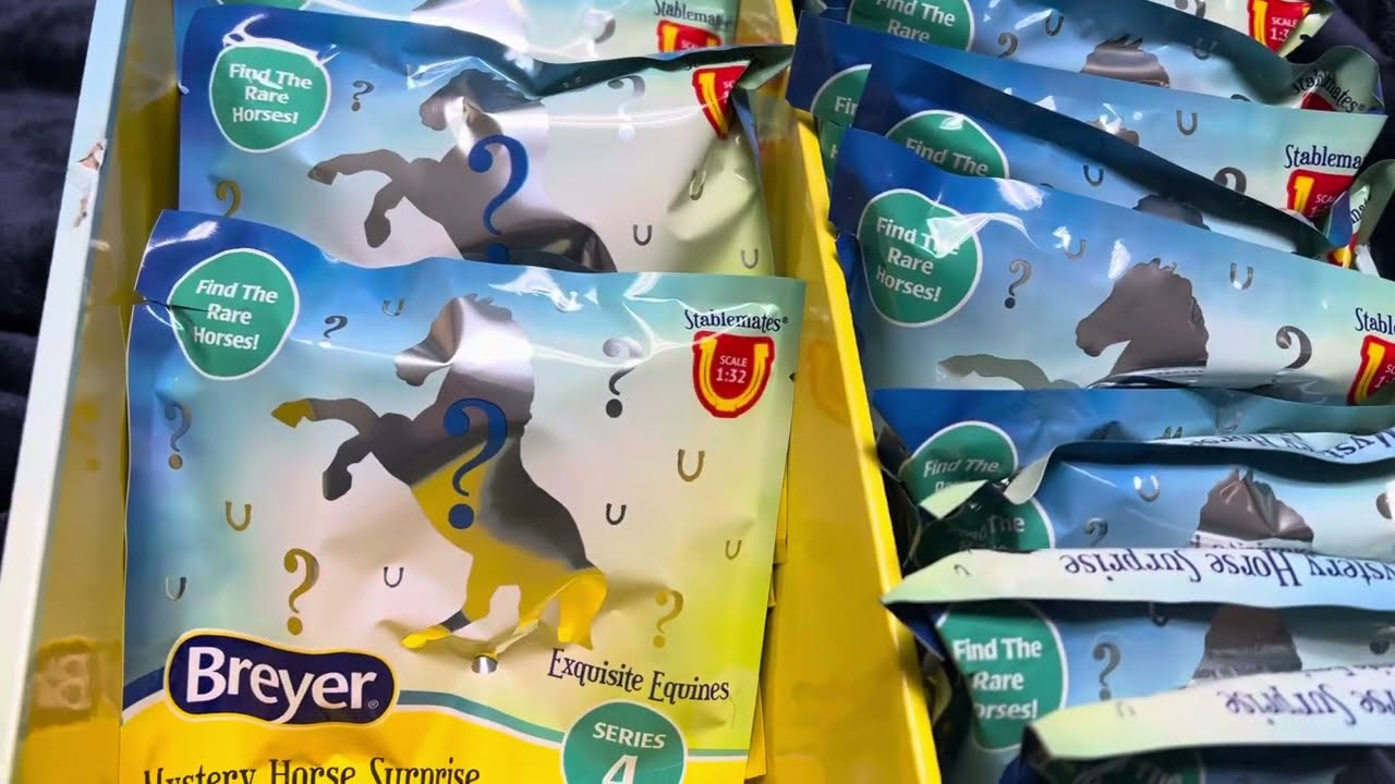 Opening Breyer stablemate blind bags series 4