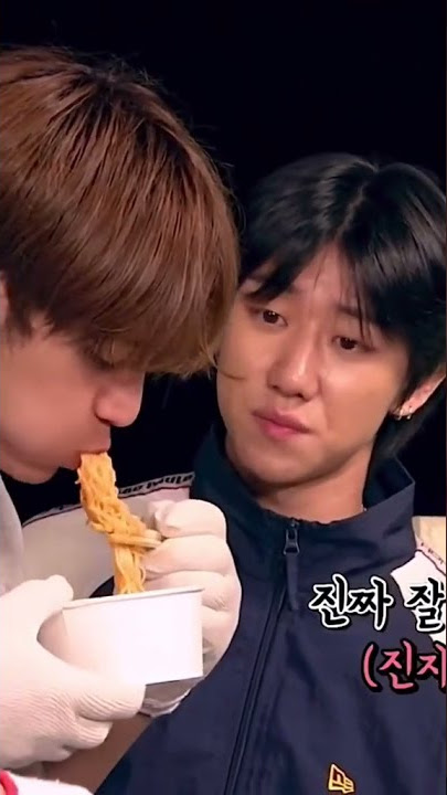 how fast mingyu finish ramen  || foodie mingyu #ramen #seventeen  #mingyu #minghao