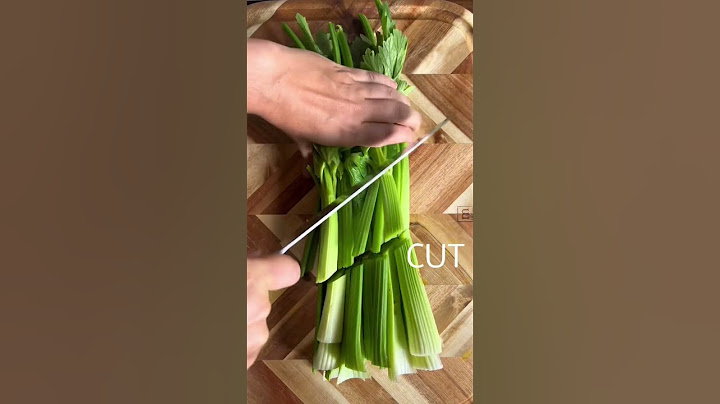 Celery Juice in my juicer #shorts #celeryjuice #healthy #juicerecipes #juicing