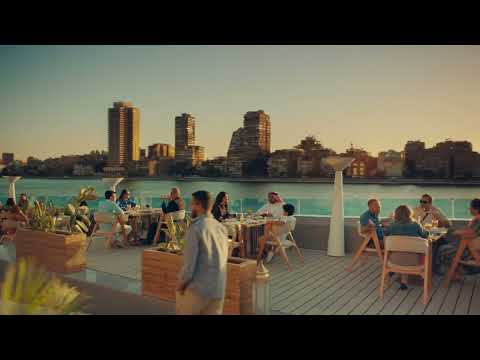 في مكان بيجمع بين الدهشة والاكتشاف