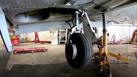 Pa30 Twin Comanche: Normal & Emergency Gear Extensions