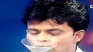 Indian Man Eats Glass To Make World Record In Just 1 minute 27 seconds