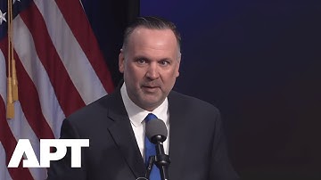 Dan Scavino prijst medewerkers van HUD: "Bedankt dat jullie de missie van president Trump uitvoer...
