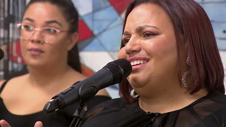 Music: Tracey Carter Performs 'His Eye is on the S...