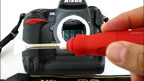 Nikon D3 sensor cleaning using Arctic Butterfly Sensor Brush