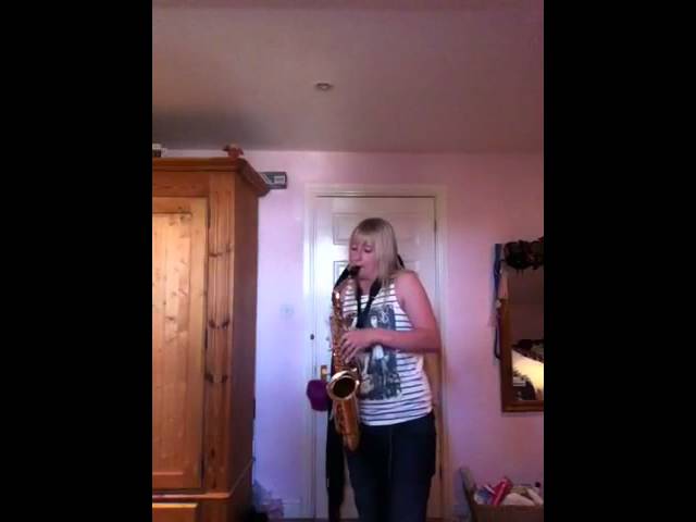 Watch Alto saxophone blues improvisation on YouTube Watch Alto saxophone blues improvisation on YouTube