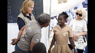 Download Lagu Christina Aguilera Singing Happy Birthday MP3