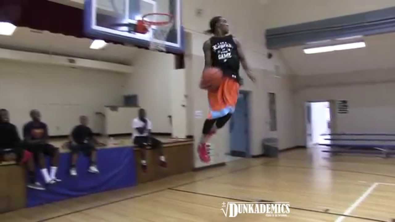 Submit your best dunk @AND1Live 