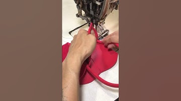 ráp thân túi xách nhỏ màu đỏ rất đẹp nhé ❤️