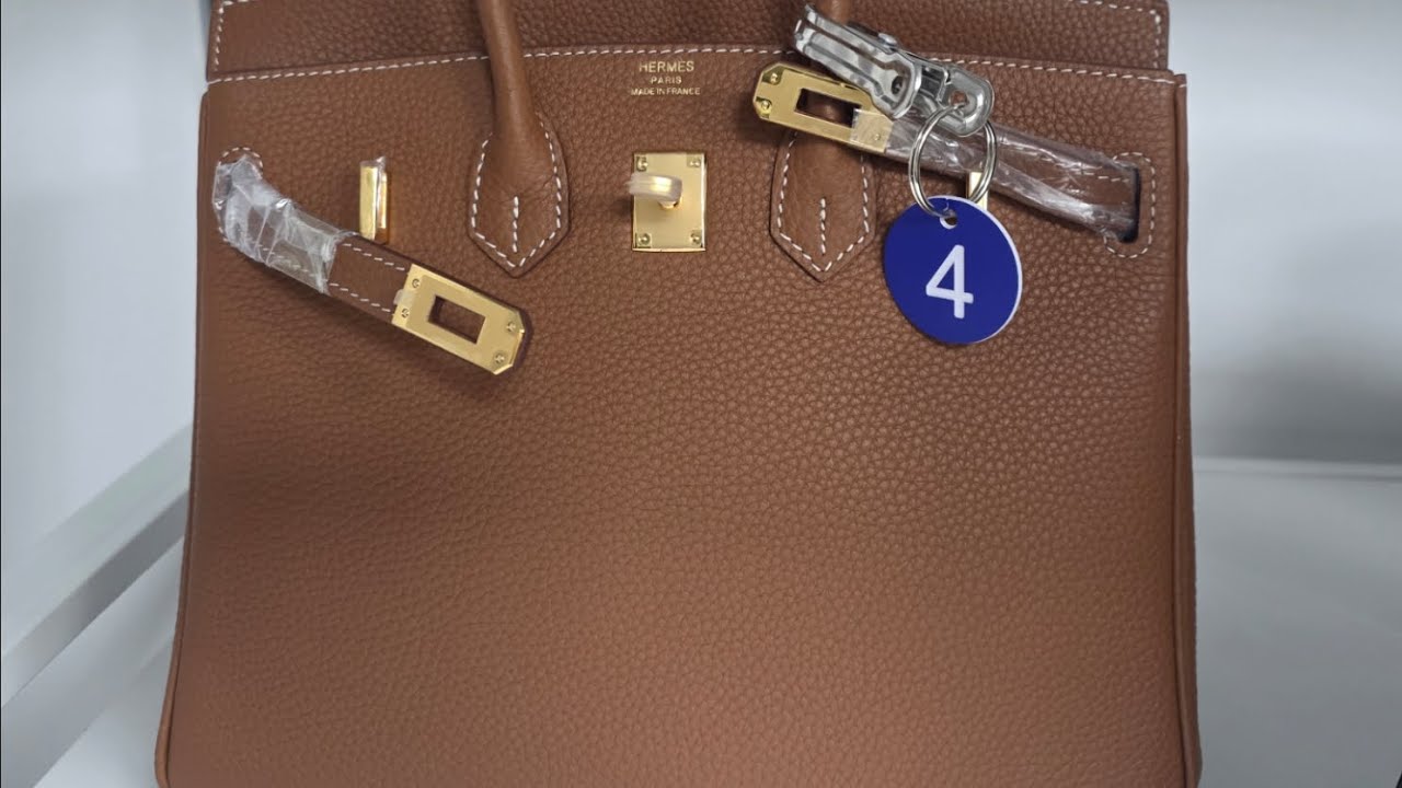 로켓미진 라이브 스트리밍 중#라이브방송#원정방송#잡화창고#중국원정방송#가방#내수용향수정품#가방미러급#금키링#