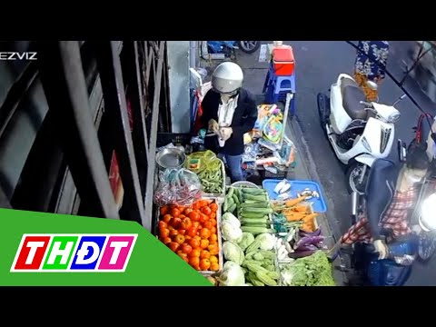 Video TP.HCM: Cô gái bị trộm ba lô khi vừa quay lưng vào... - youtube