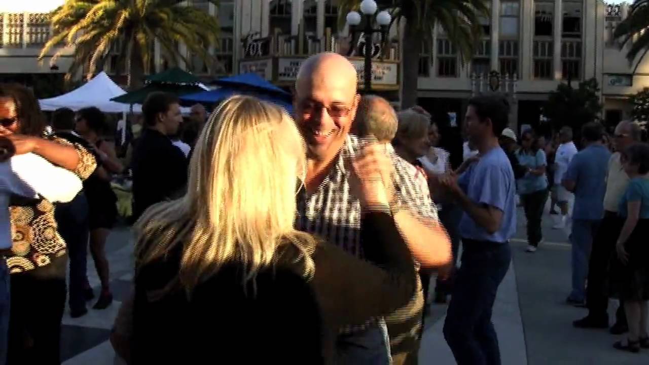 events in atlanta Dancing On The Square - Salsa