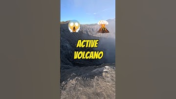 Walking in the CRATER of an ACTIVE VOLCANO #volcano #java #travel #reels #shorts #viral #asia #reel