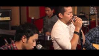 DE.NENO Feat.Dhan Geisha - BERHASIL SAKITIKU (Acoustic Version)