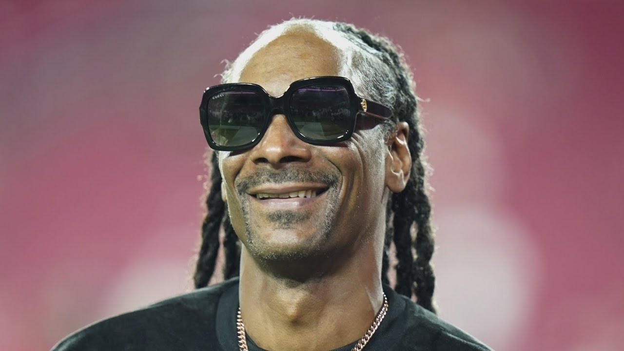 Snoop Dogg says he's giving up smoking after years of marijuana use