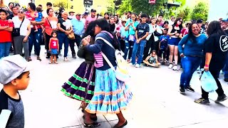 A ritmo de CUMBIA  Bailan las muchachas de #chihuahua ❤