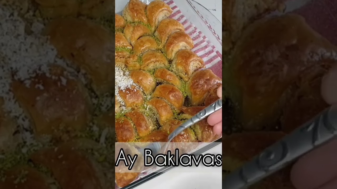 Tek Beze ile Ay Baklavası #pratiktarifler #yemektarifi #baklava #fotografia #şerbetlitatlı  #fyp