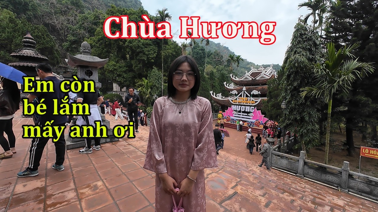 Trẩy hội Chùa Hương đầu năm 2026.