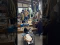 リメイクブランド【redad レダッド】の撮影風景。ネコのいるセレクトショップの日常！