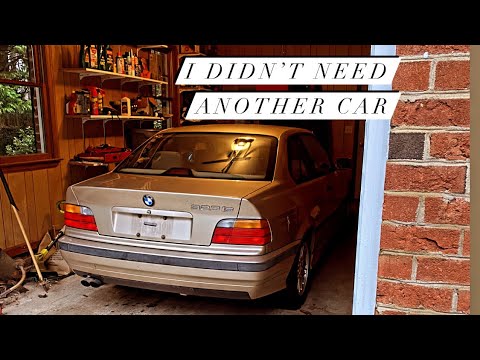 I Bought The Least Popular E36, And I Love It - 1998 BMW 323IS! (On The Day of The Owners Funeral?)