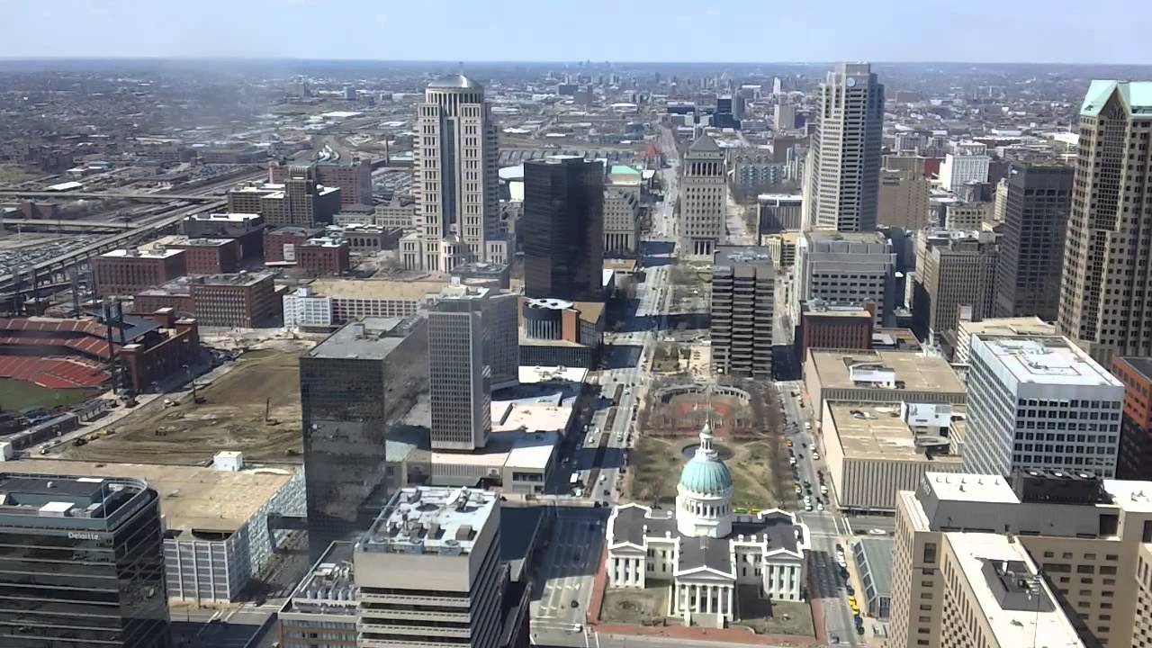 Bird&#39;s eye view from the Gateway Arch St. Louis - YouTube