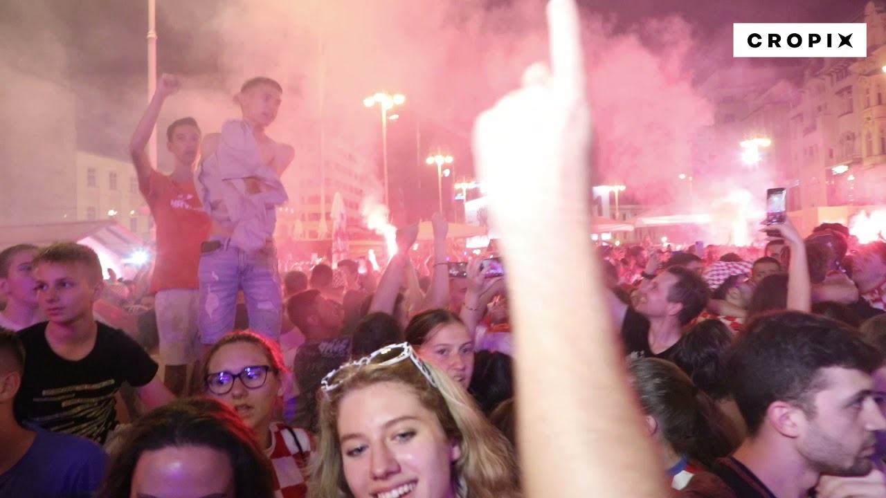 Navijači na Trgu bana Jelačića slave pobjedu Hrvatske