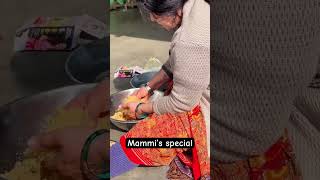 Mammi ke special besan ladoo youtubeshorts ma mamma motherslove mammi_