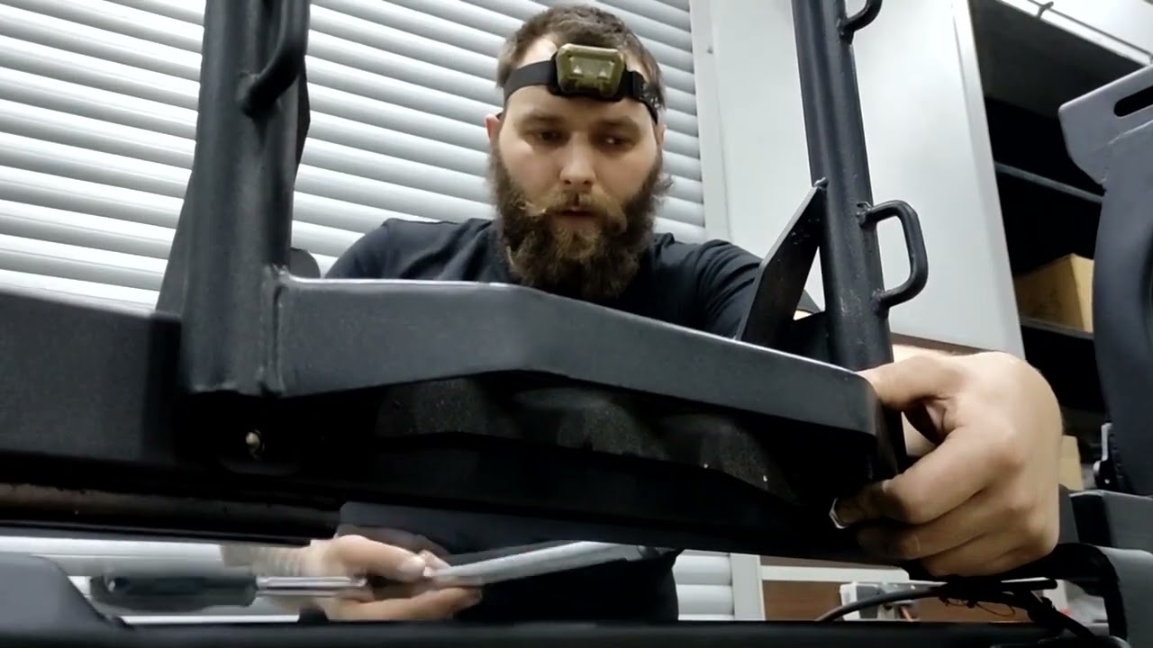 Как сделать калитку под запаску на грейт вол сейф - 80 фото