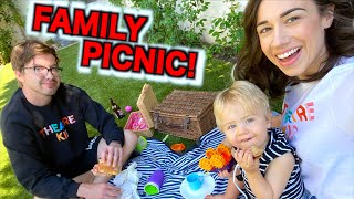 GOING ON A FAMILY PICNIC!