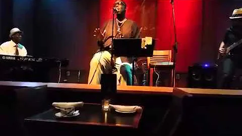 Steven Wayne live at Spaghettini