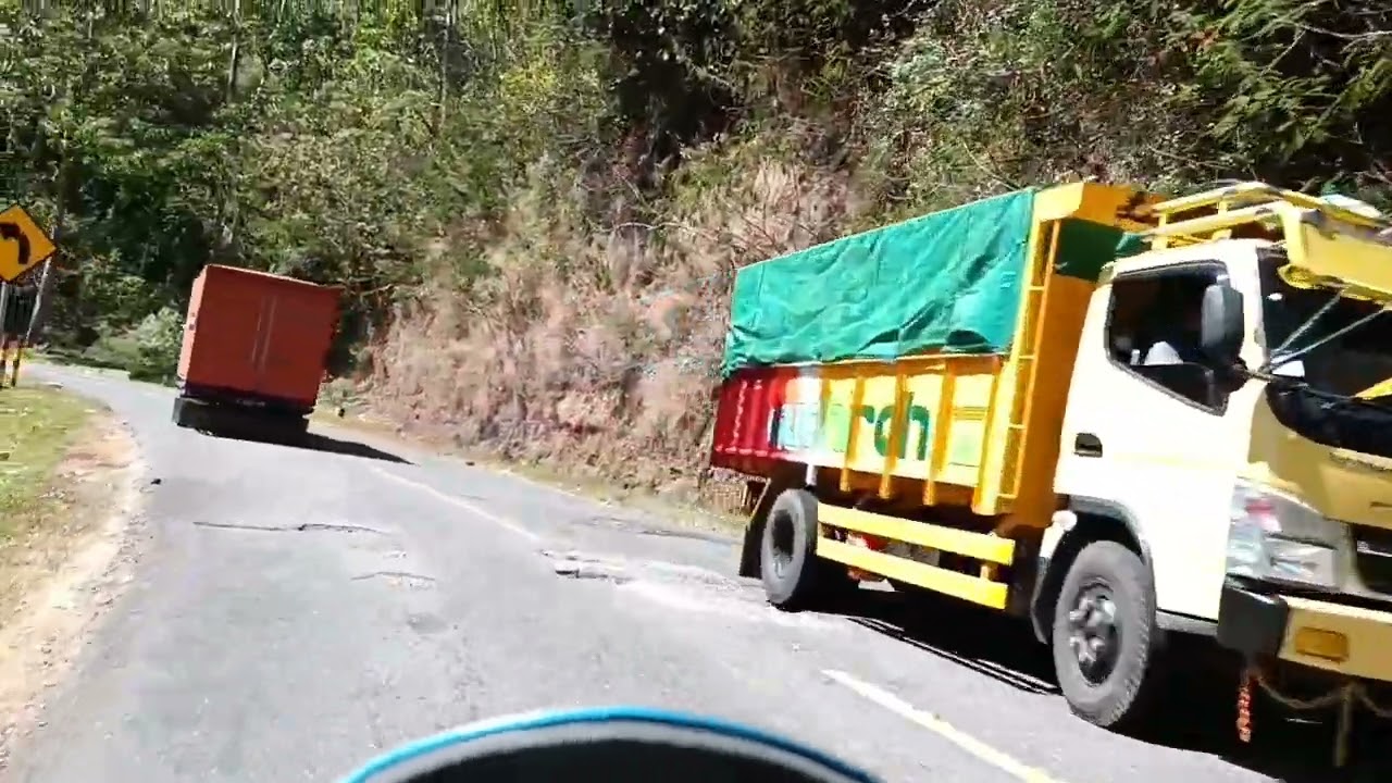 Video Dokumenter. Kenangan Perjalanan dari Detusoko-Wolowaru.